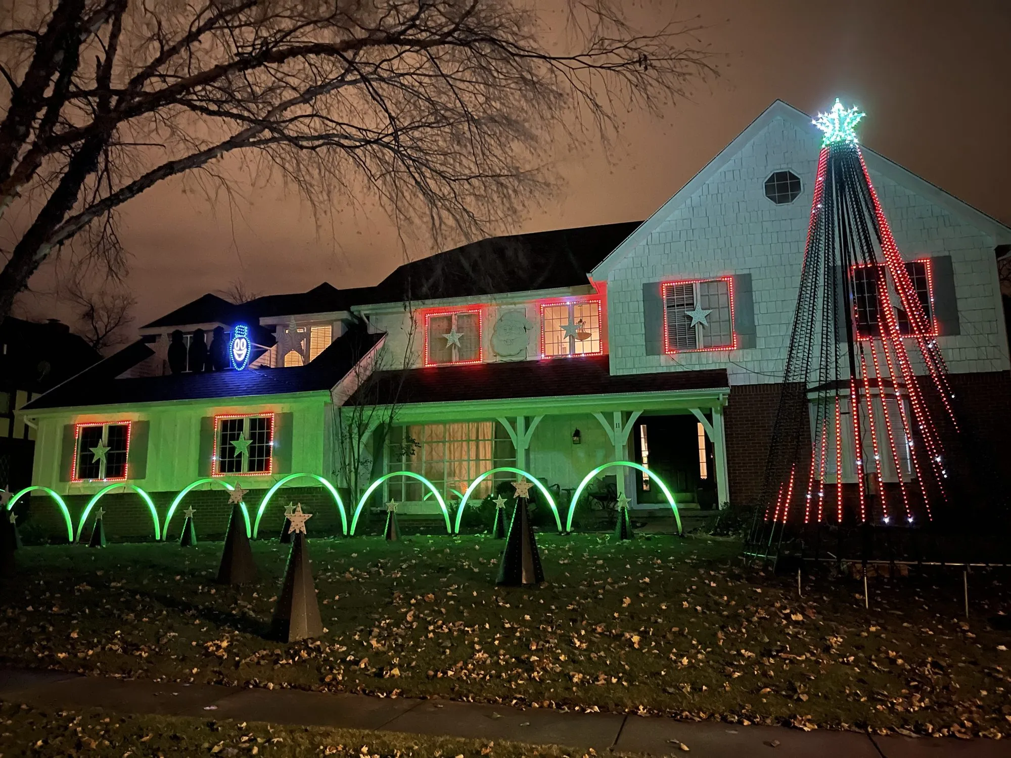 Red and green on Jodi Lane, 2021
