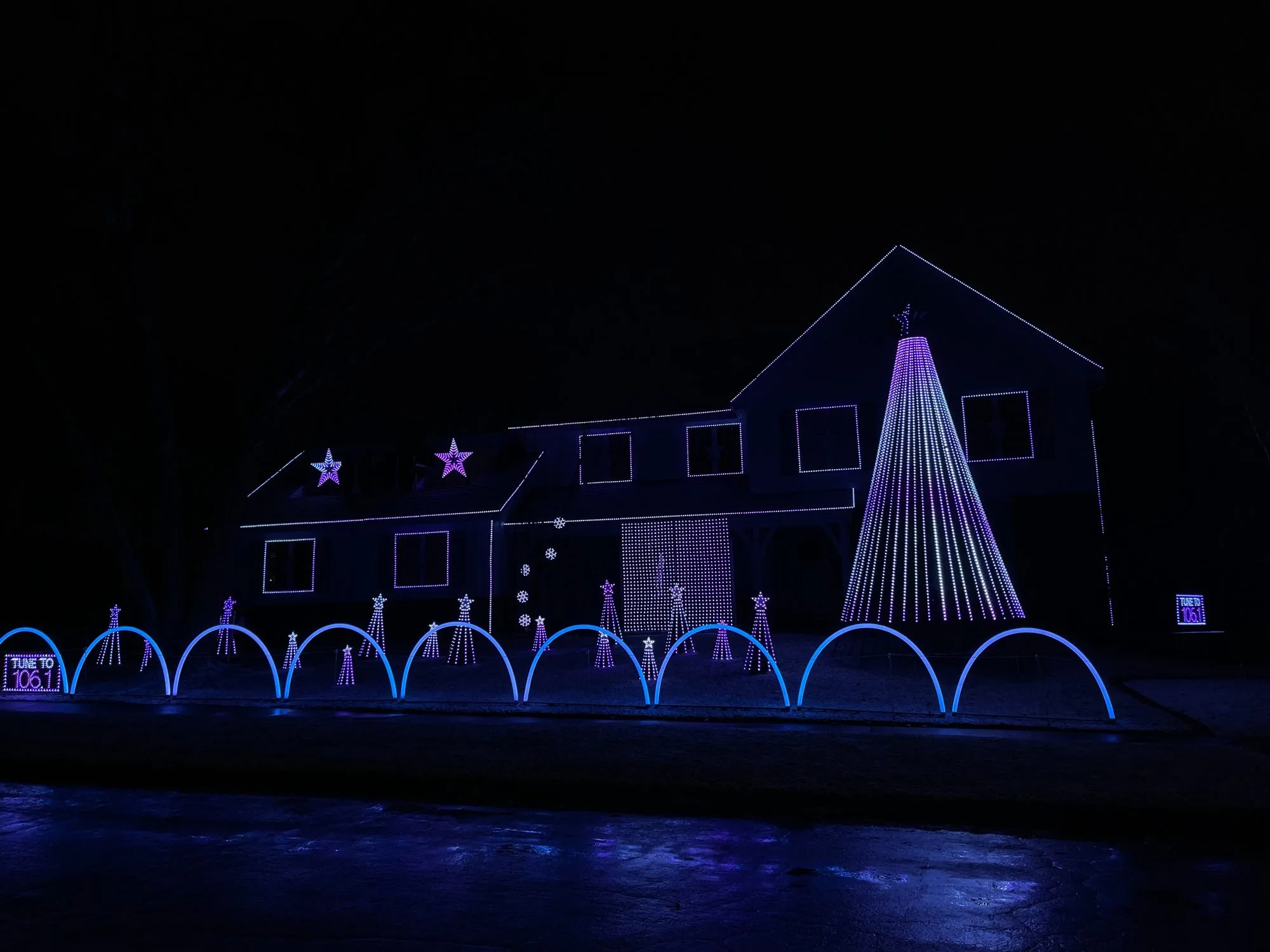 Arches in blue, 2022