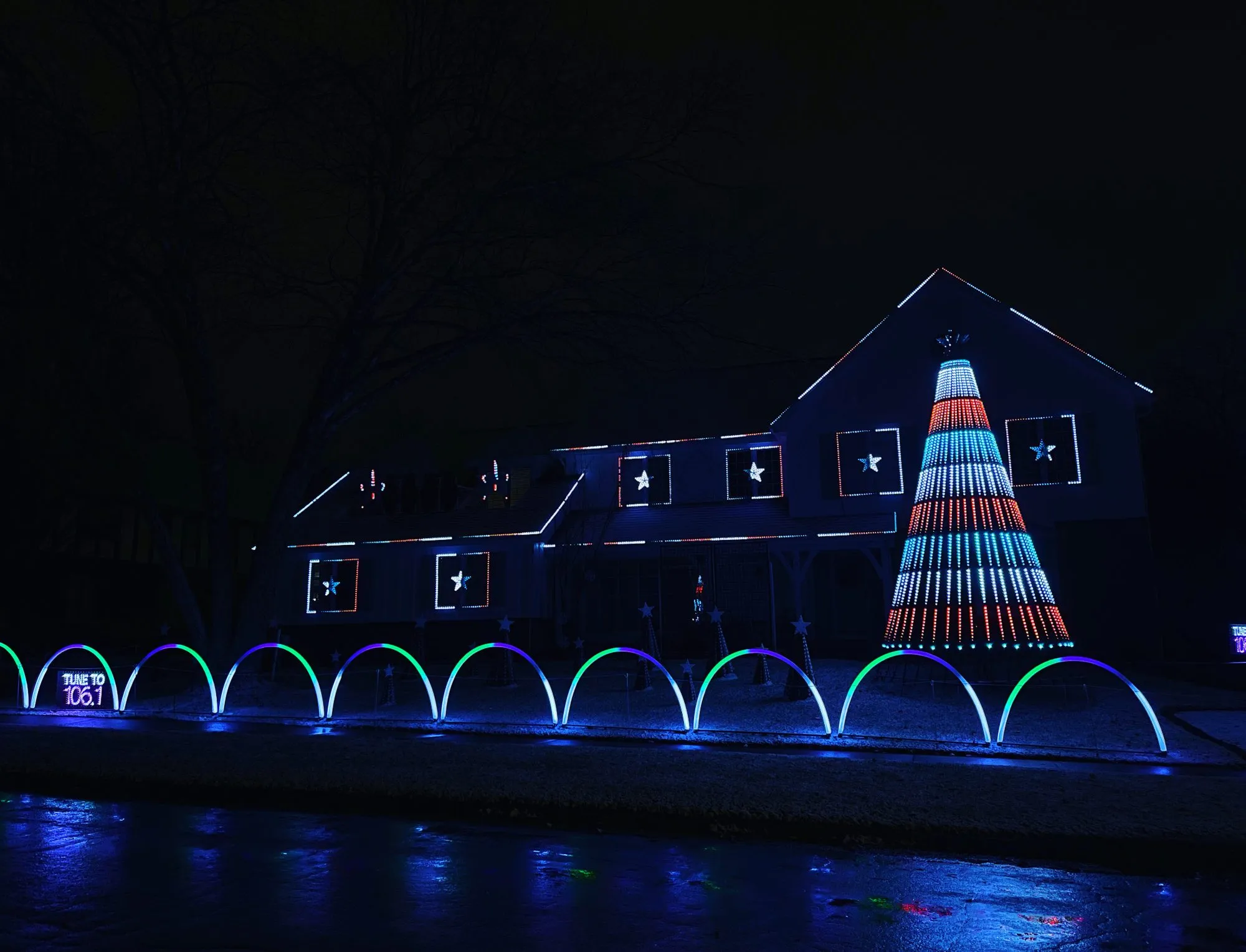 Candy-cane mega tree, 2022